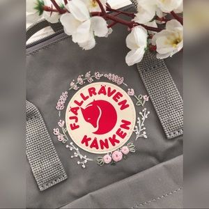 embroidered kanken ✨